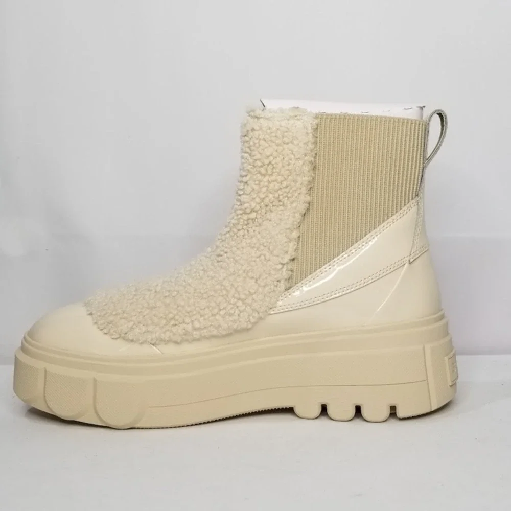 Sorel Women's Caribou X Chelsea Cozy Boot Size 10 Oatmeal NWT